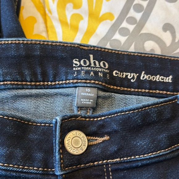 Dark wash stretchy curvy boot cut NY and Co size 16 Average - Picture 1 of 3